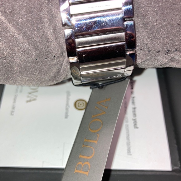 Bulova futuro watch - Picture 2 of 4